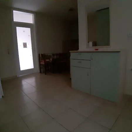 Apartment Mimoza 2 *